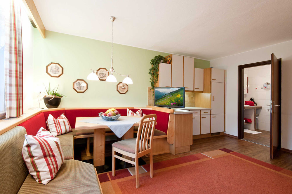 מטרי אין אוסטירול Ferienhaus Sonnenhang מראה חיצוני תמונה